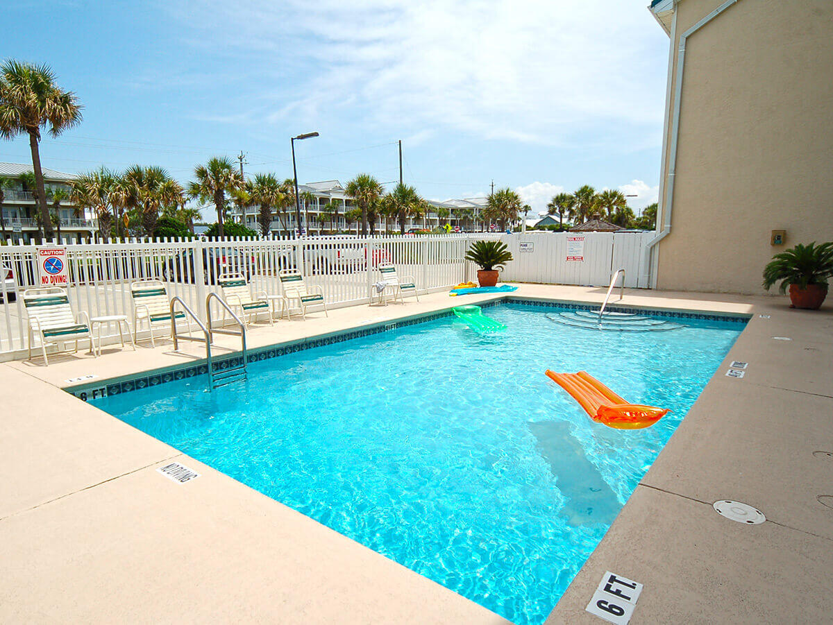 CRYSTAL SANDS CONDO - Residential