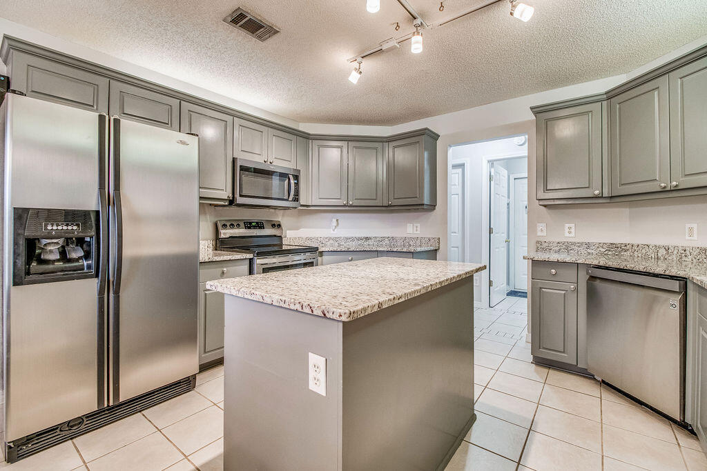 SANDY BEACH ESTATES - Residential