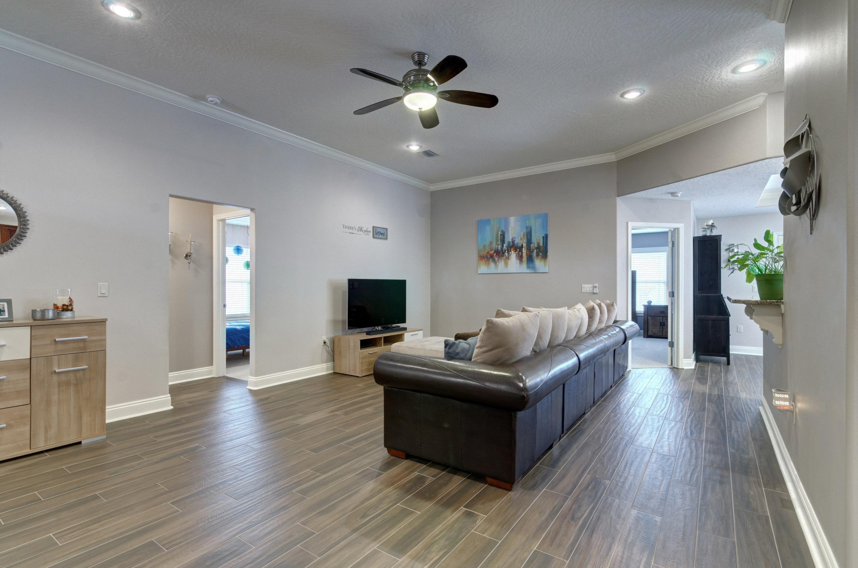 COTTAGES AT EAST RIVER - Residential