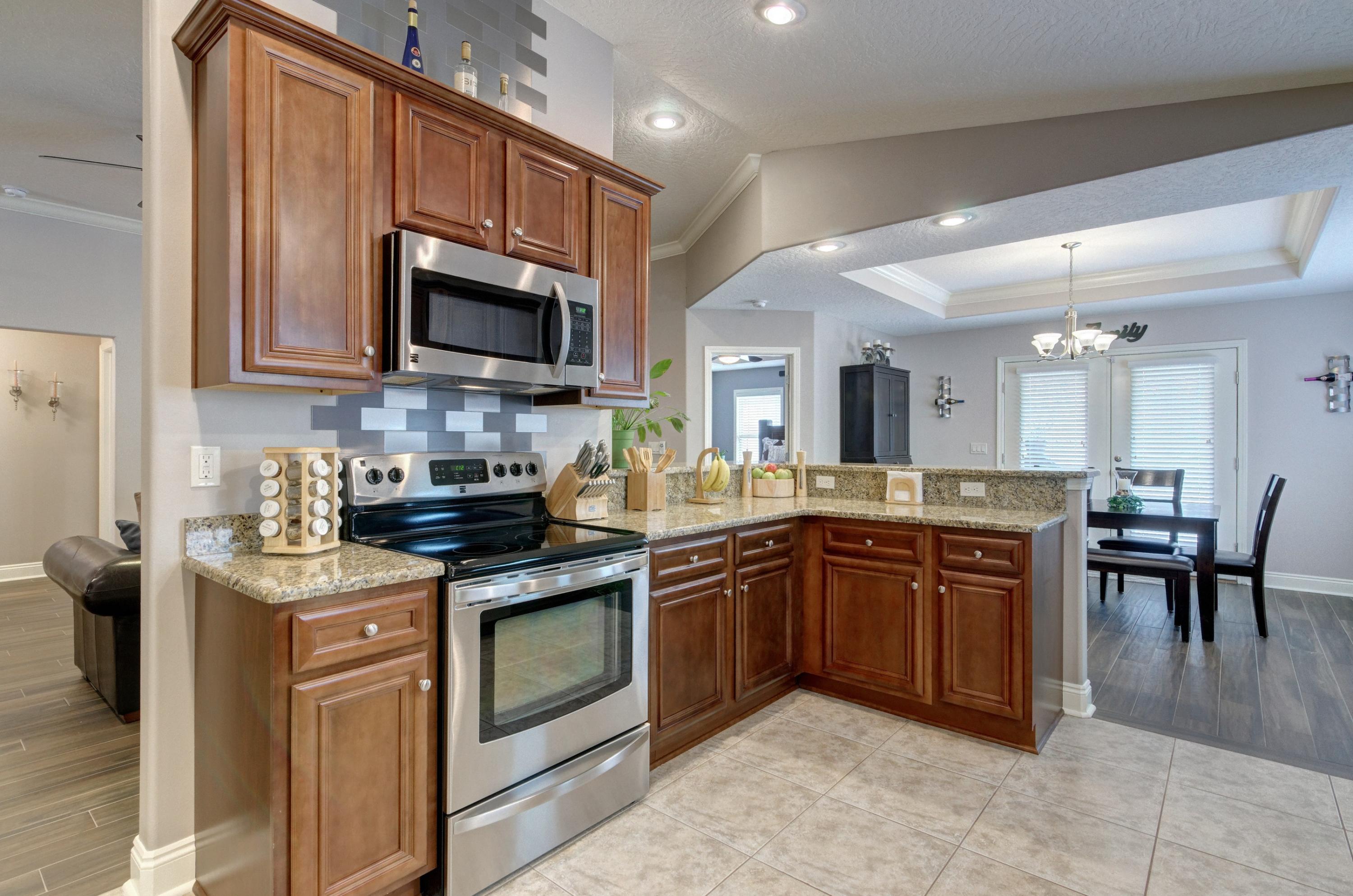 COTTAGES AT EAST RIVER - Residential