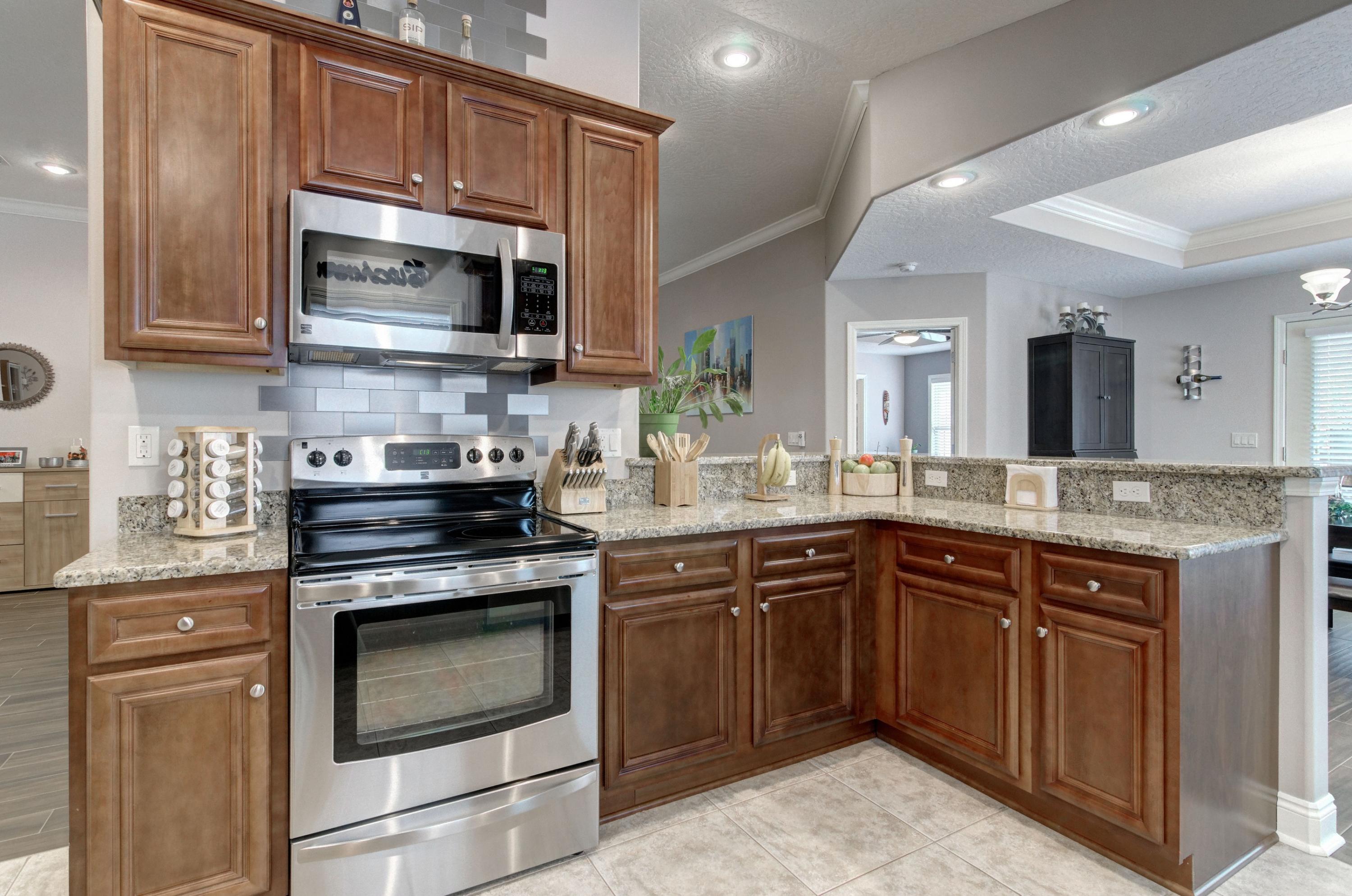 COTTAGES AT EAST RIVER - Residential