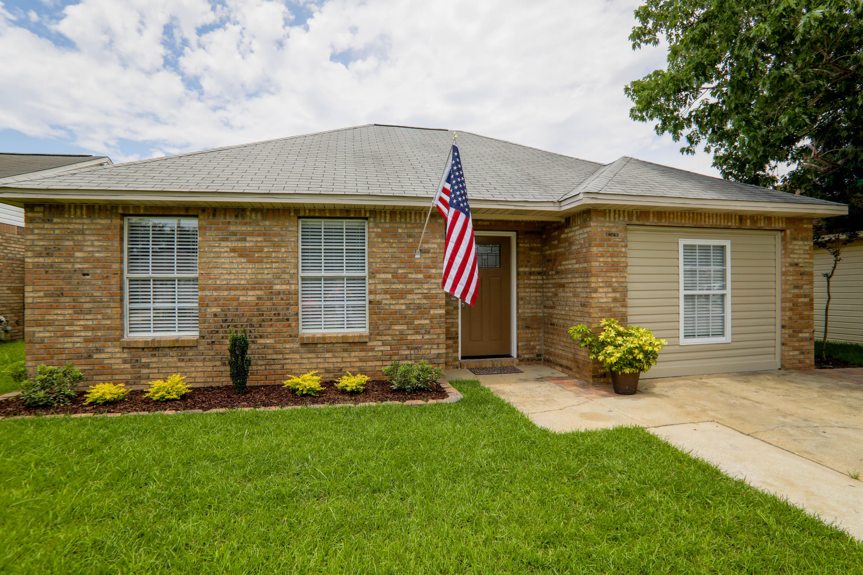 COVENTRY CORNERS - Residential