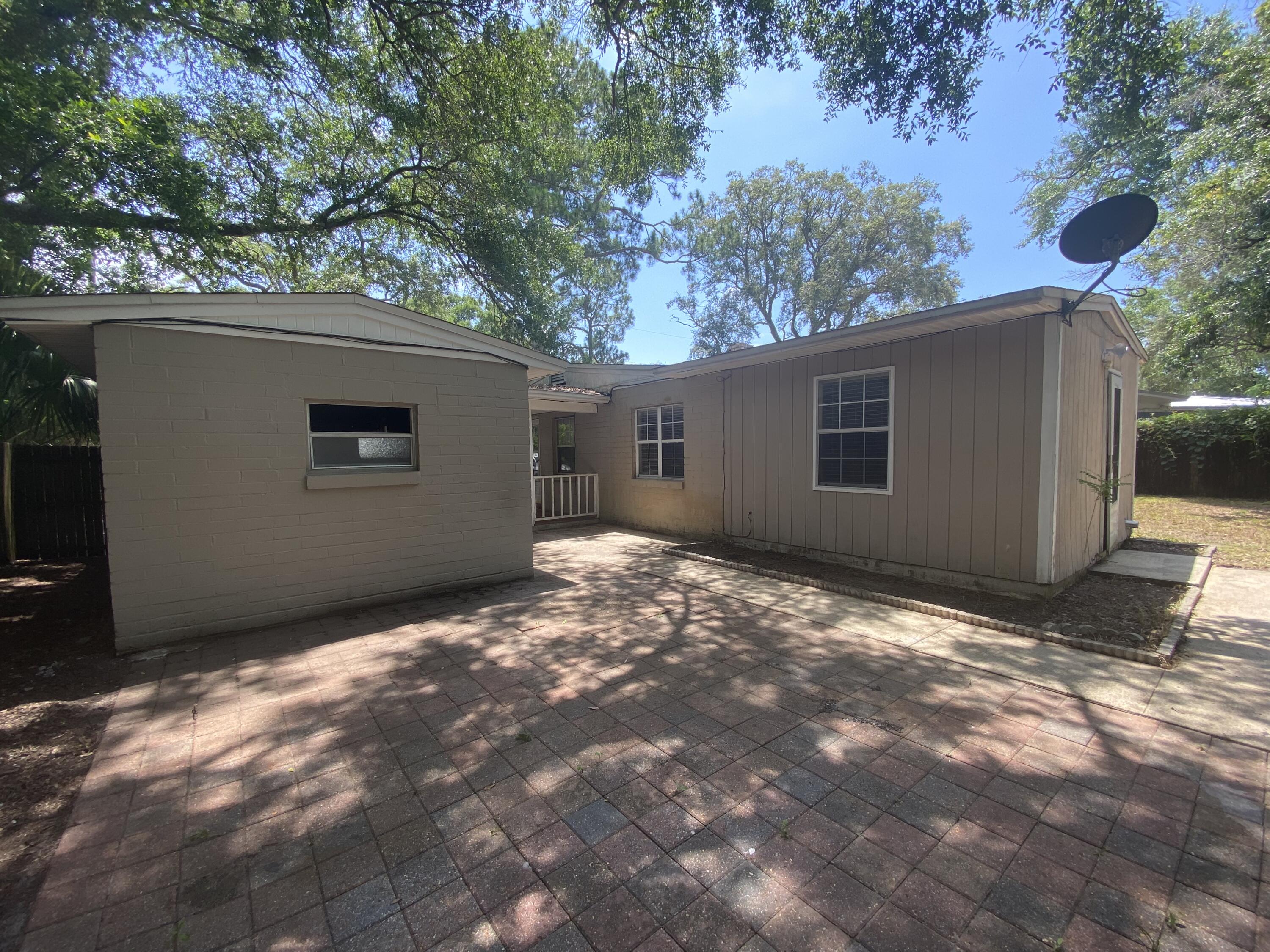 RE S/D PART ELLIOTT PT LOT 12 BLK A - Residential