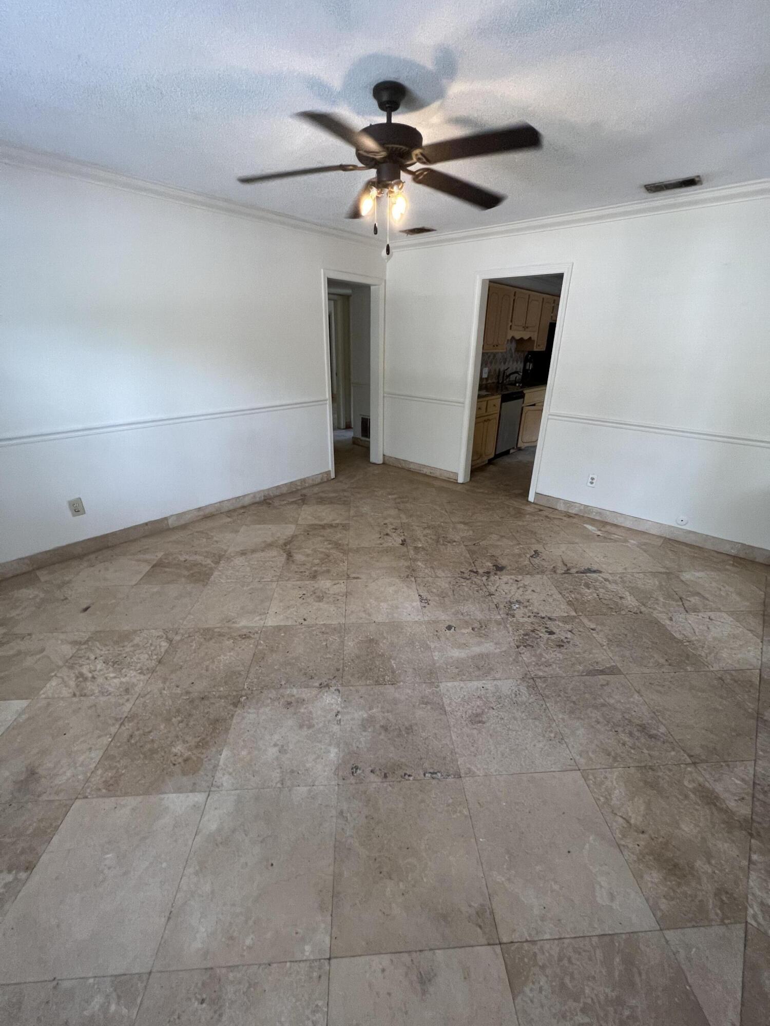 RE S/D PART ELLIOTT PT LOT 12 BLK A - Residential