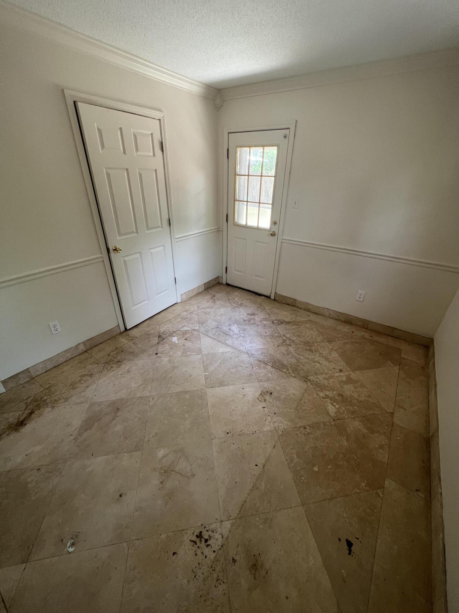 RE S/D PART ELLIOTT PT LOT 12 BLK A - Residential