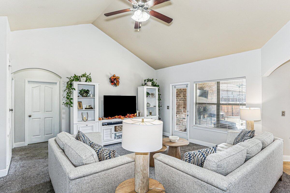 LIBERTY OAKS - Residential