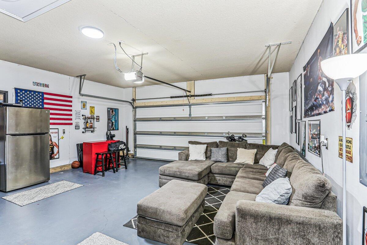 LIBERTY OAKS - Residential