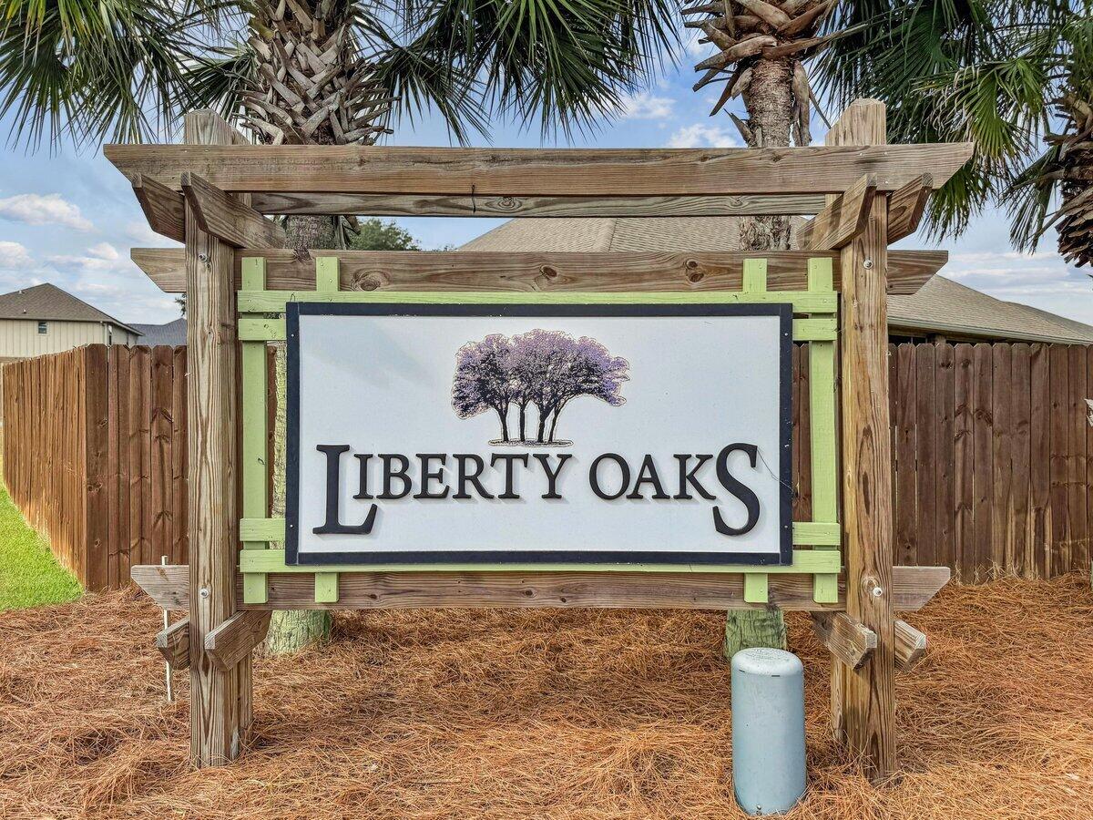 LIBERTY OAKS - Residential
