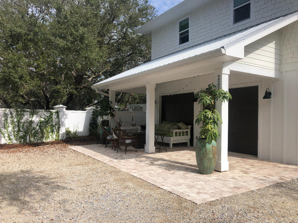 NO RECORDED SUBDIVISION - Residential