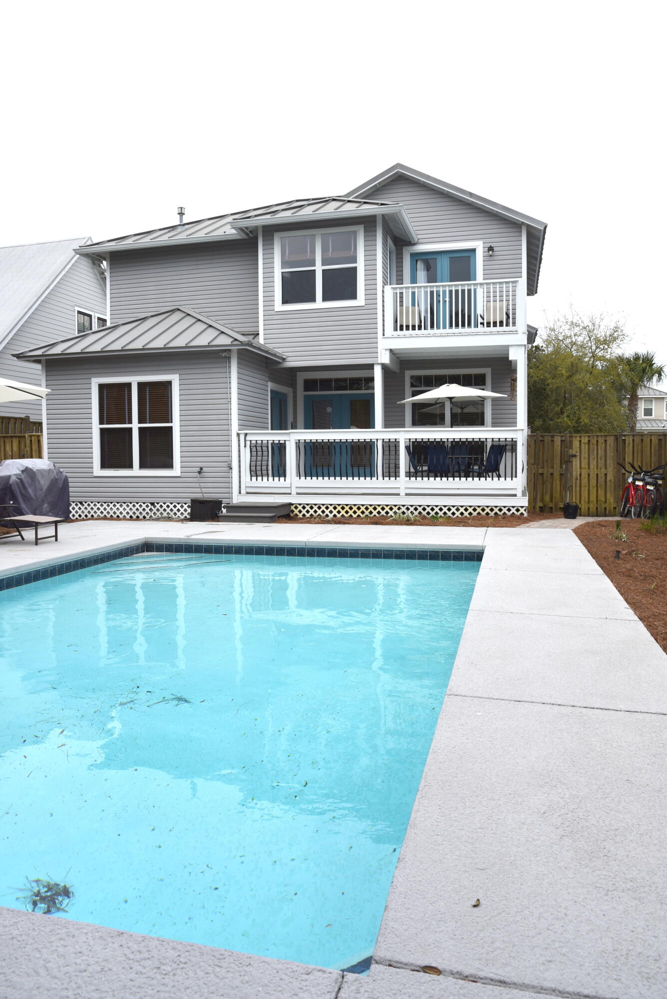 CRYSTAL BEACH - Residential