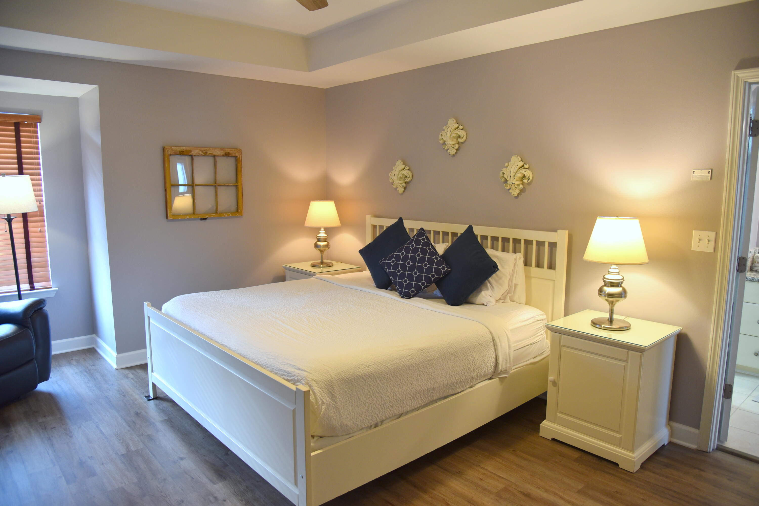 CRYSTAL BEACH - Residential