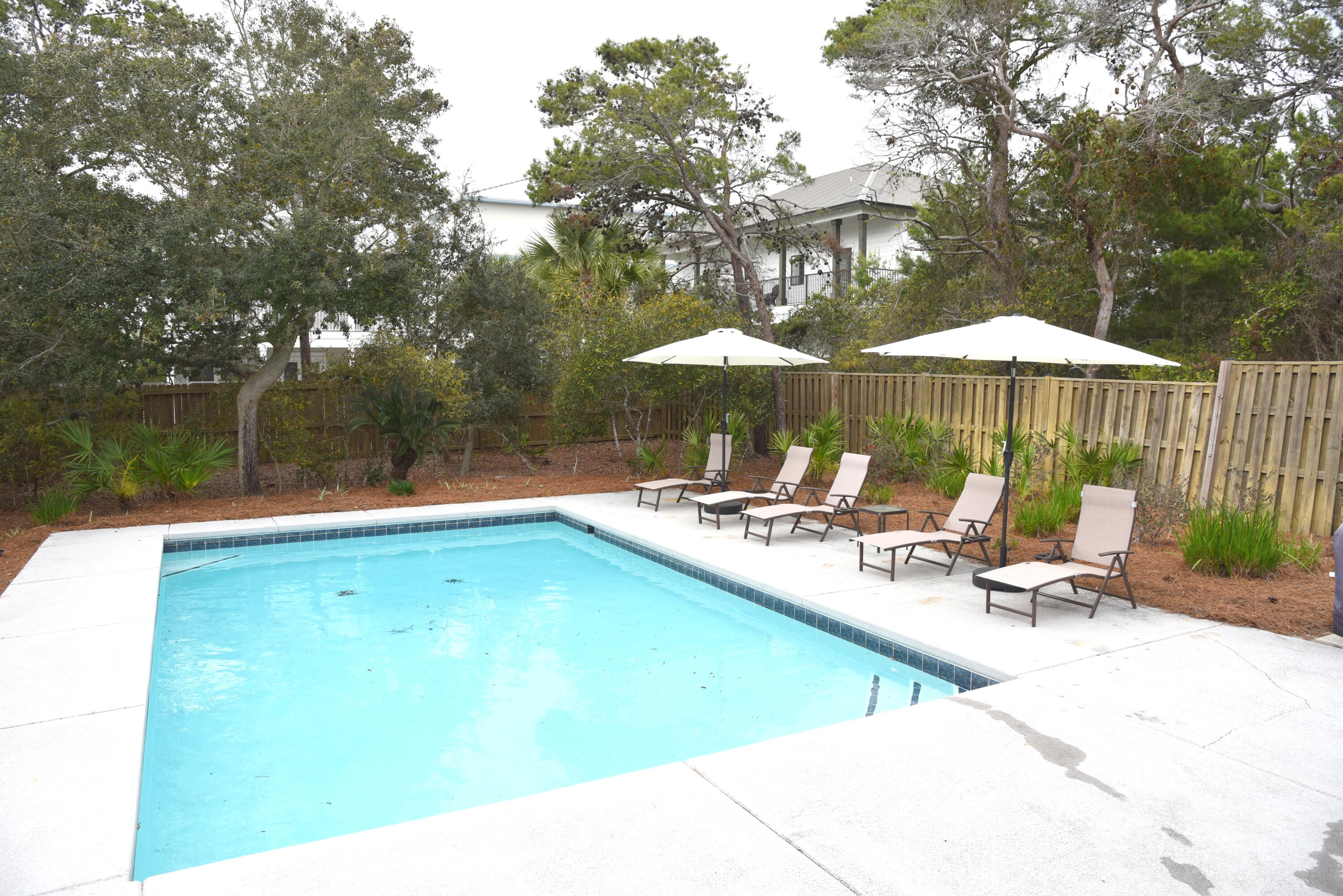 CRYSTAL BEACH - Residential