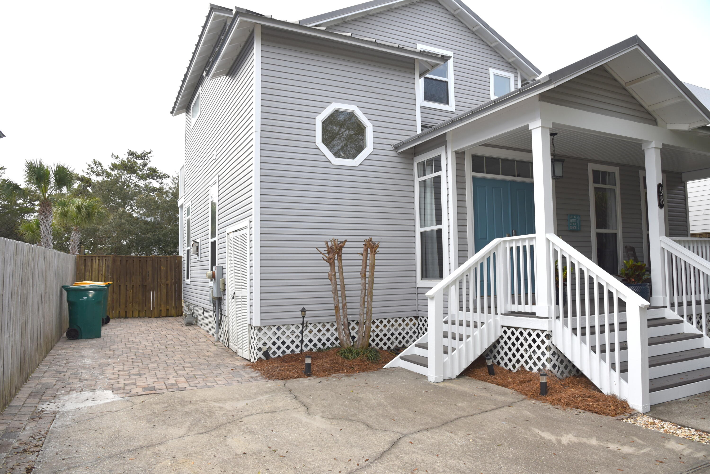 CRYSTAL BEACH - Residential