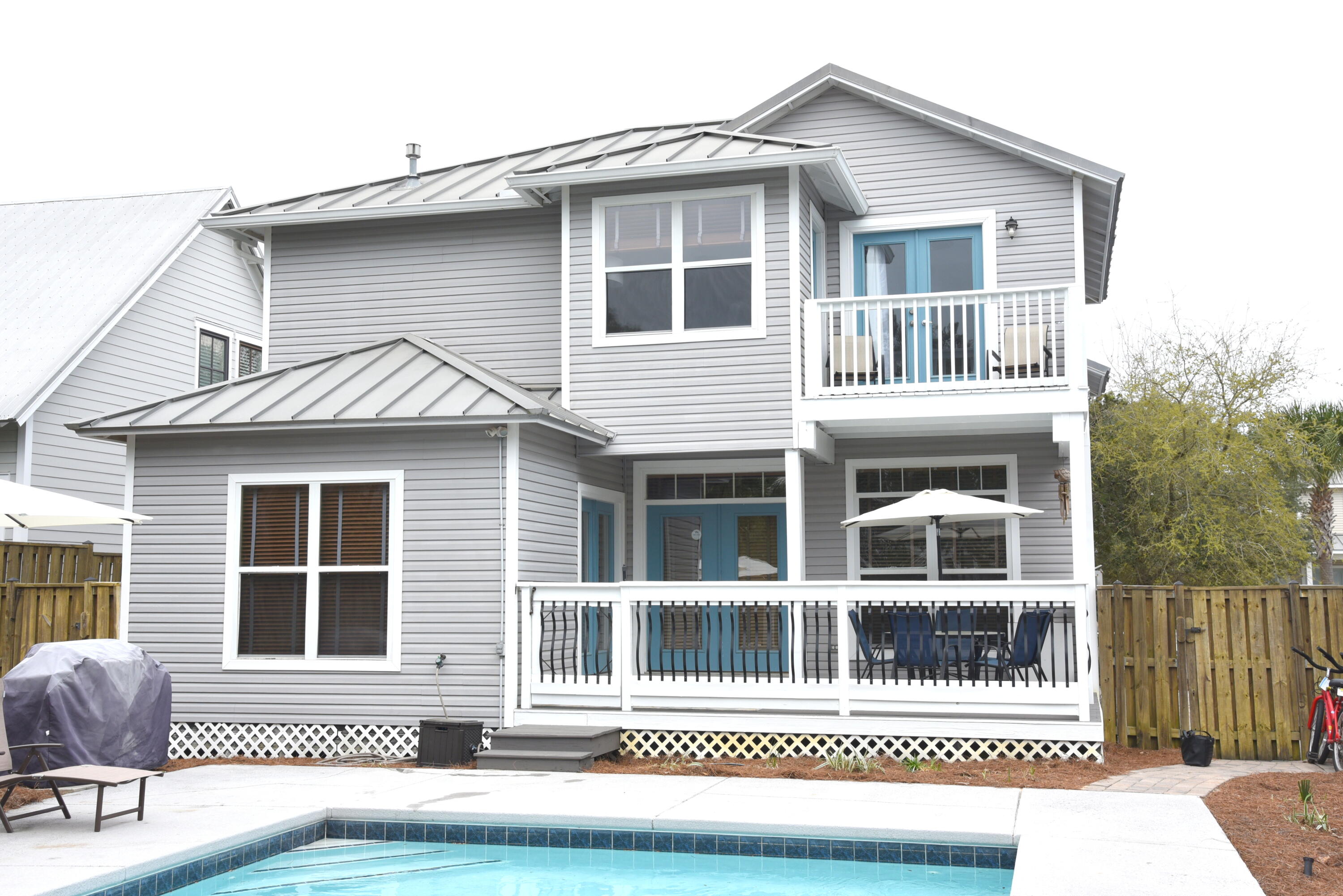 CRYSTAL BEACH - Residential