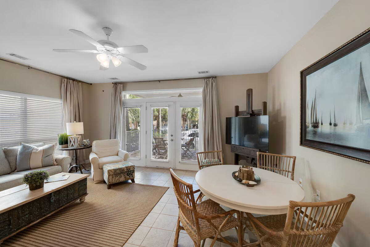 SEAGROVE BY THE SEA - Residential