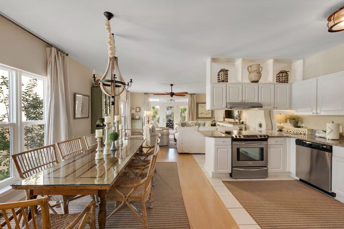SEAGROVE BY THE SEA - Residential