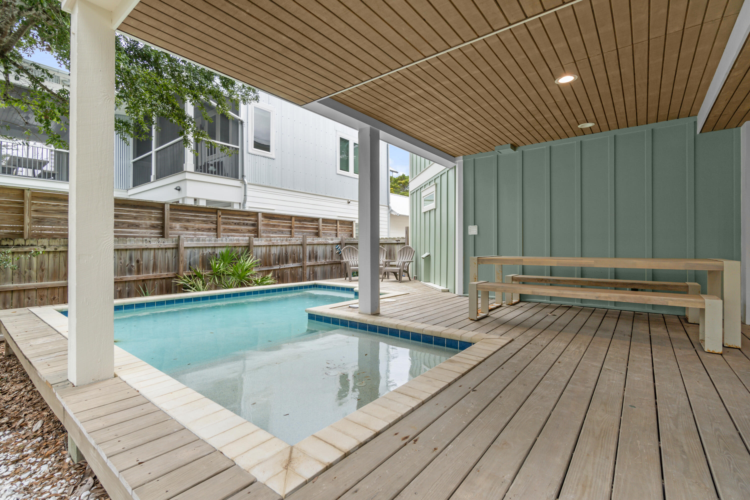 SEAGROVE 1ST ADDN - Residential