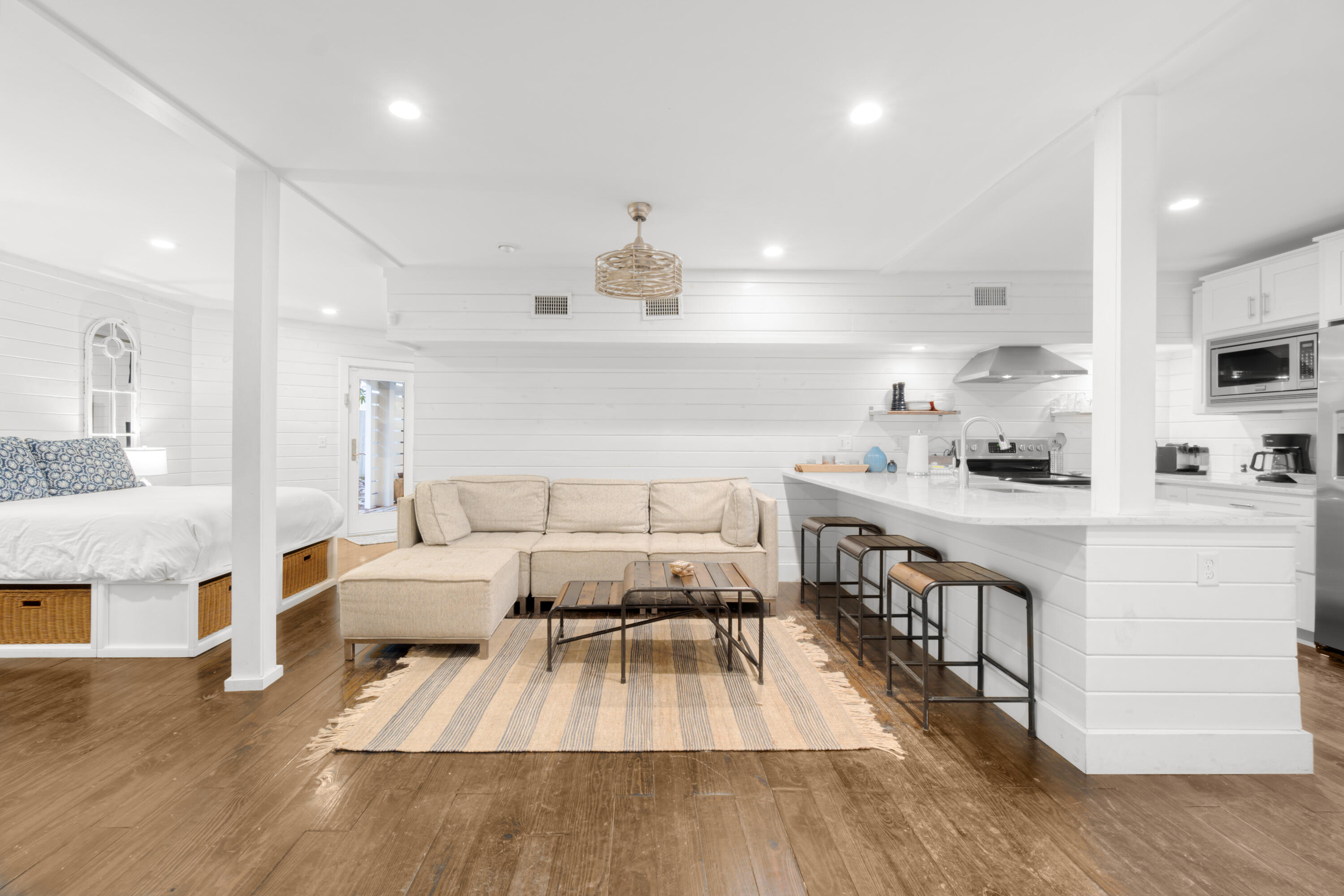 SEAGROVE 1ST ADDN - Residential