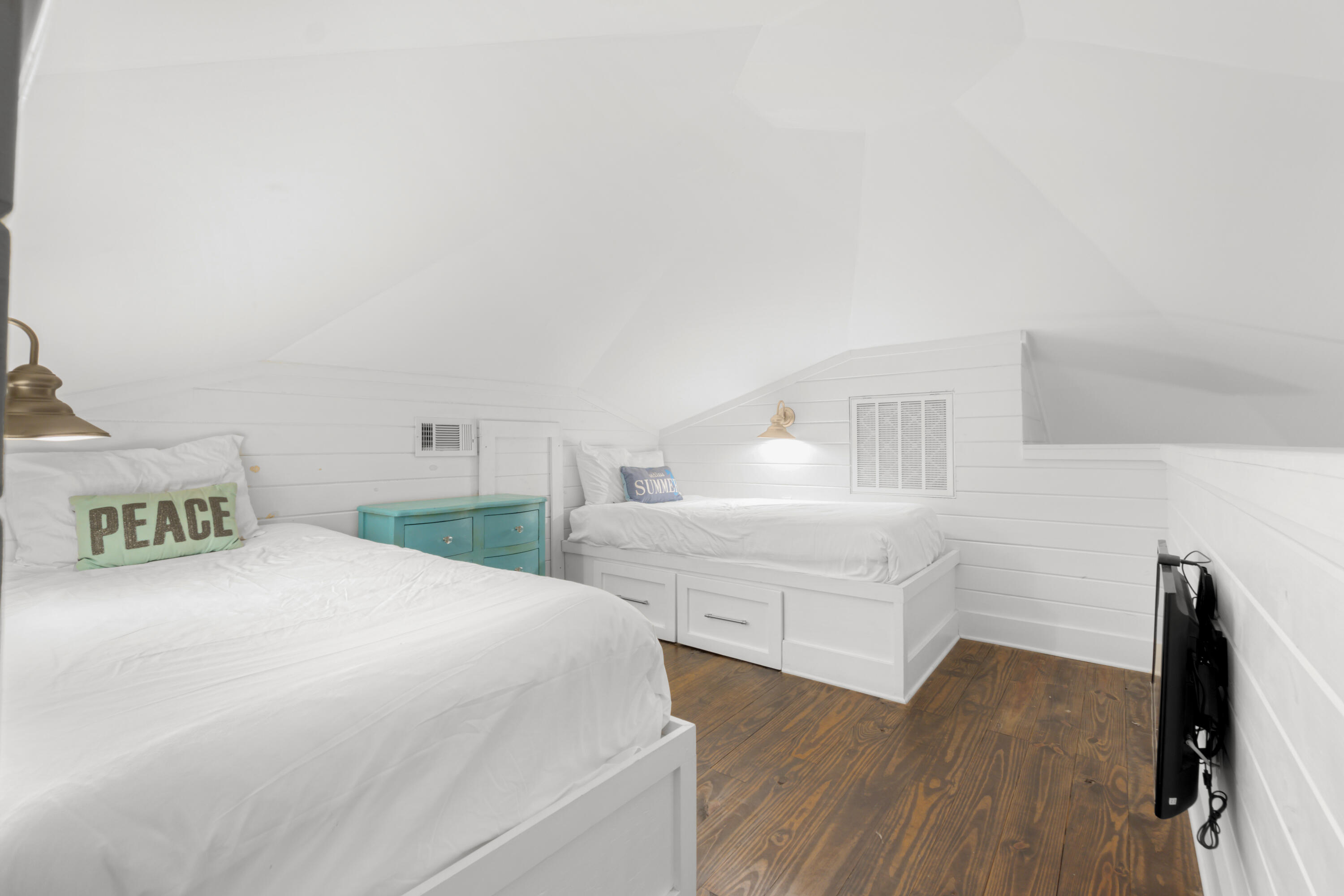 SEAGROVE 1ST ADDN - Residential