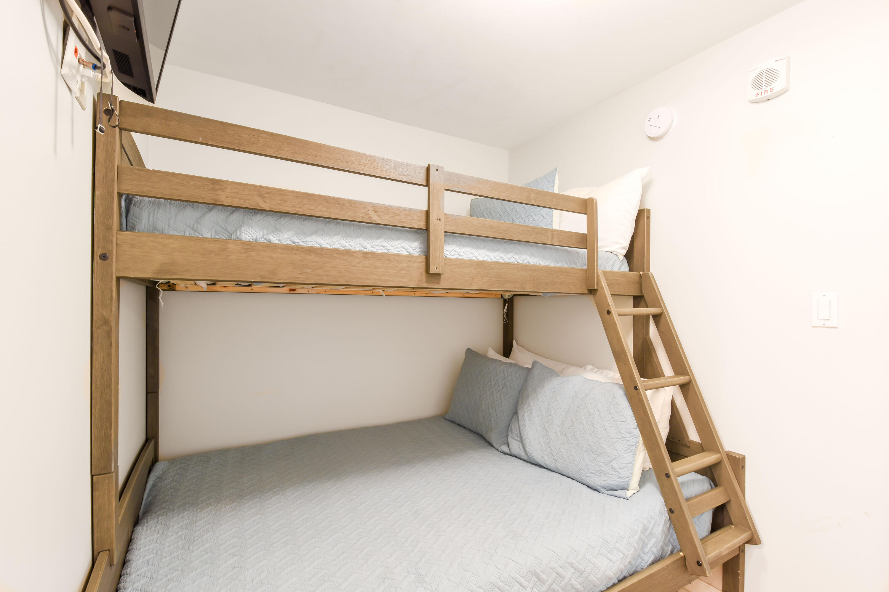 THE PALMS OF DESTIN - Residential