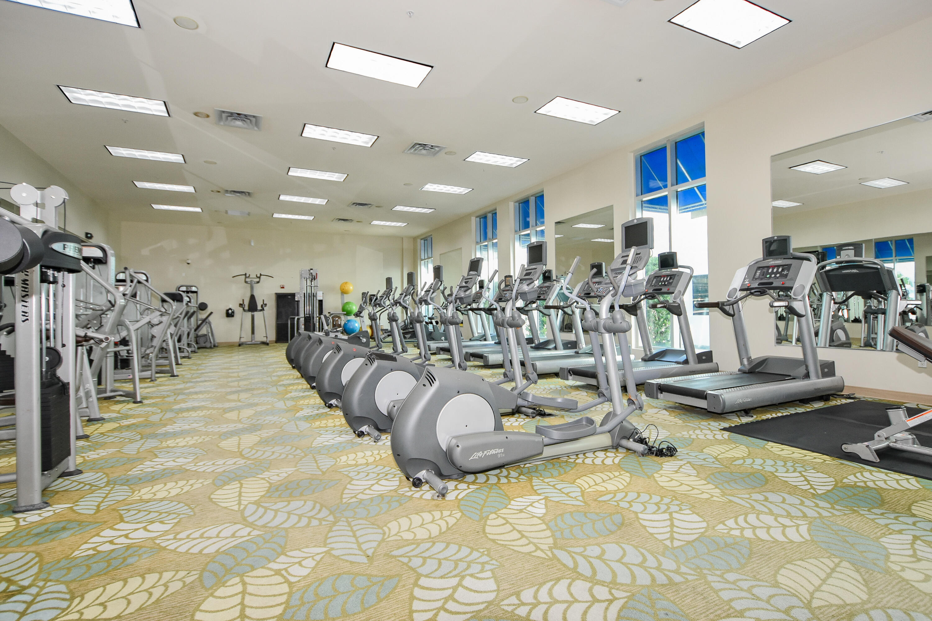 THE PALMS OF DESTIN - Residential