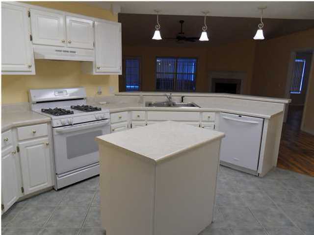 CHEROKEE BEND S/D PH 2 - Residential Lease