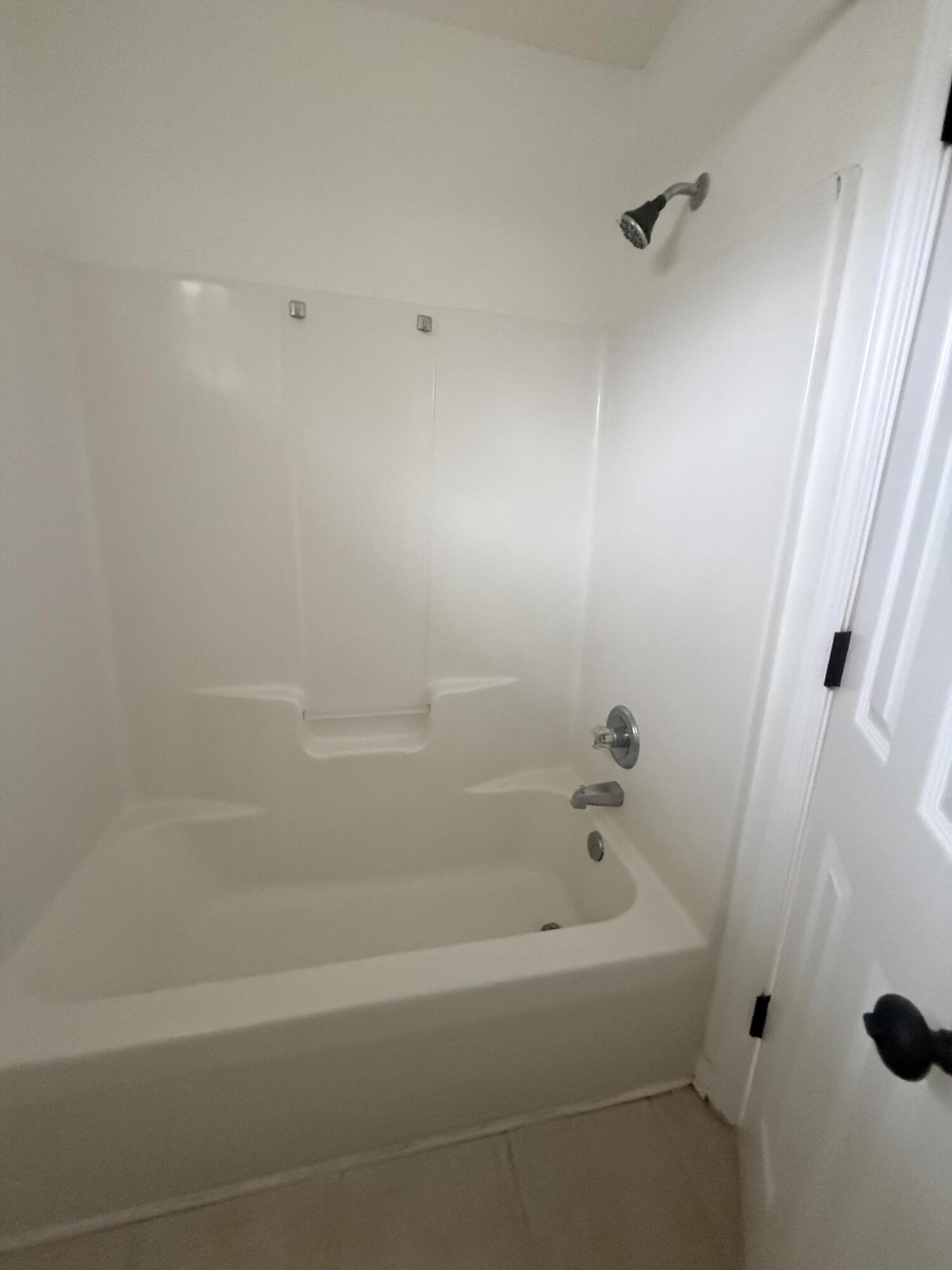 FOREST OAKS PH 2 - Residential Lease