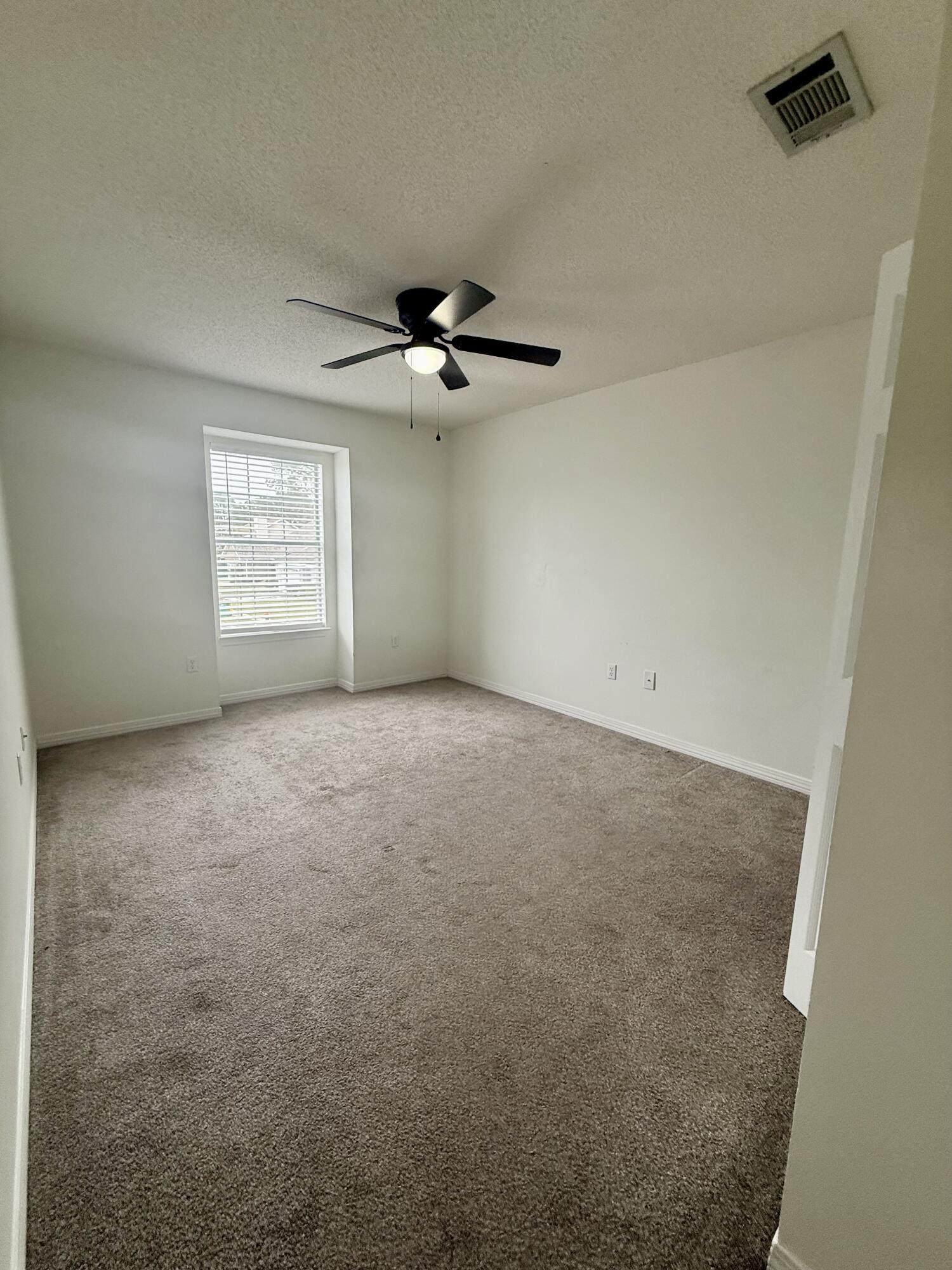 FOREST OAKS PH 2 - Residential Lease