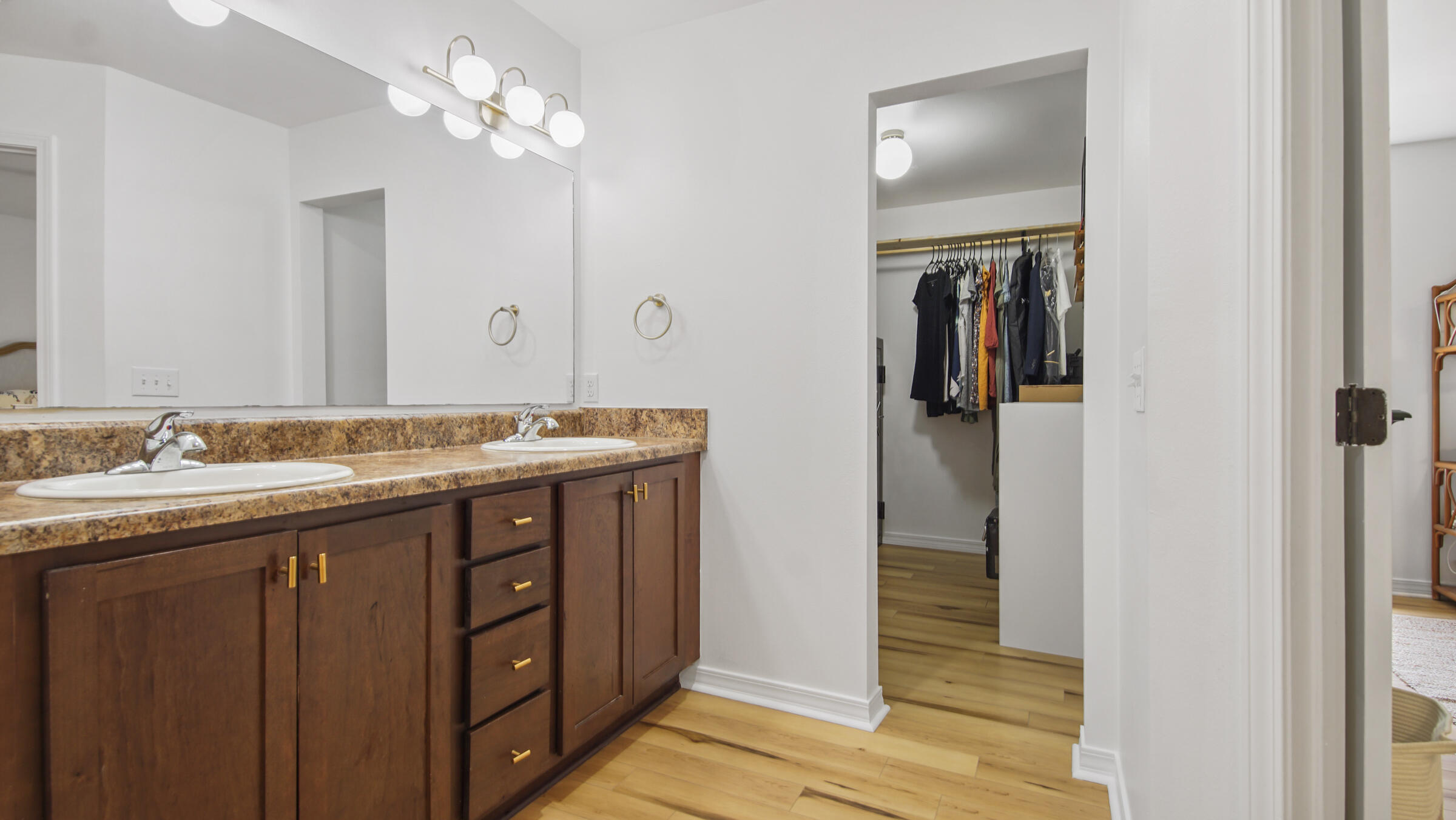 HUNTERS RIDGE - Residential