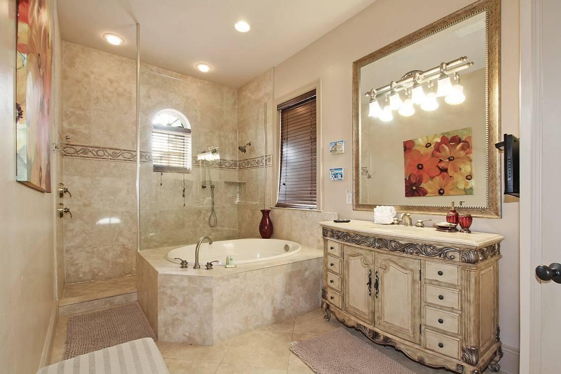 SAINT TROPEZ - Residential