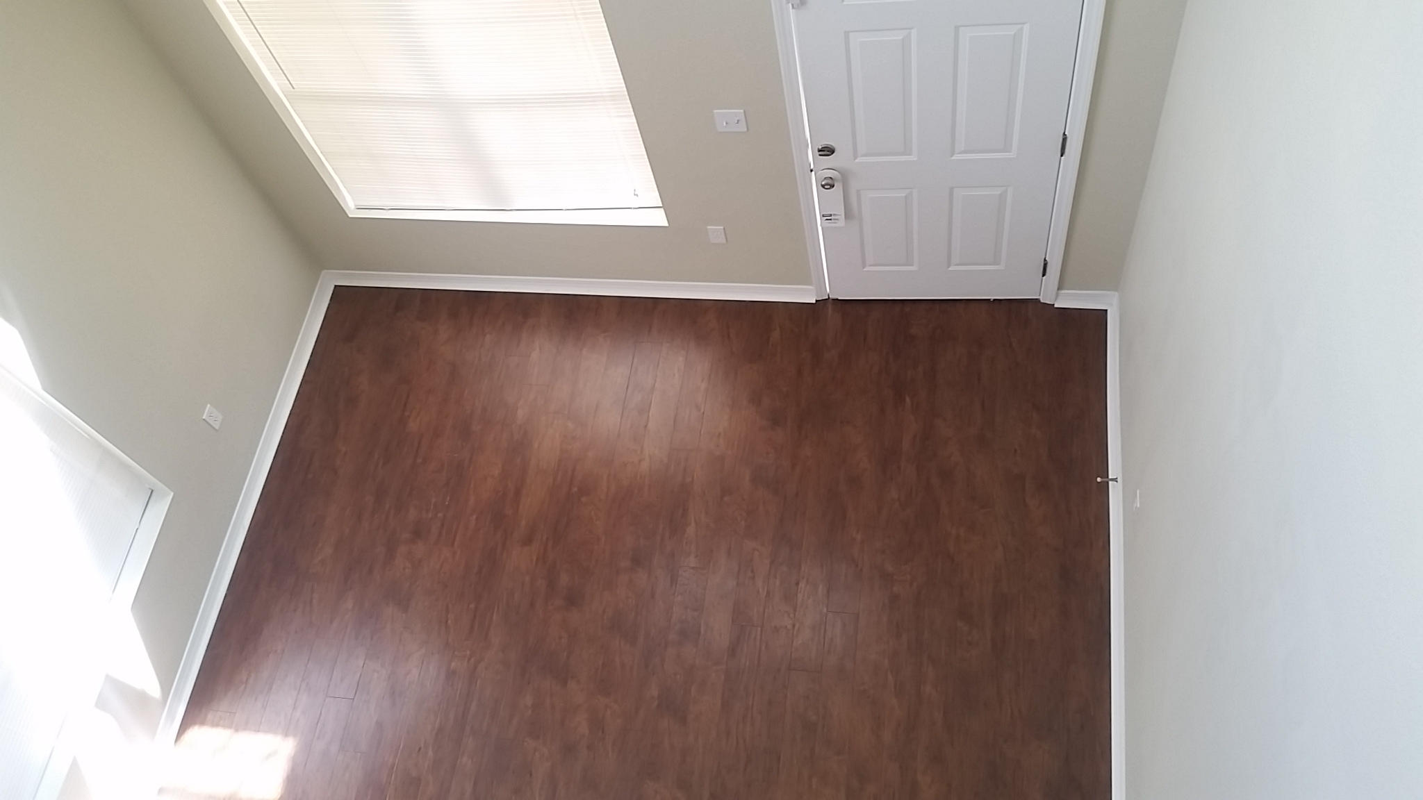 MERIDIAN SQUARE T/H - Residential