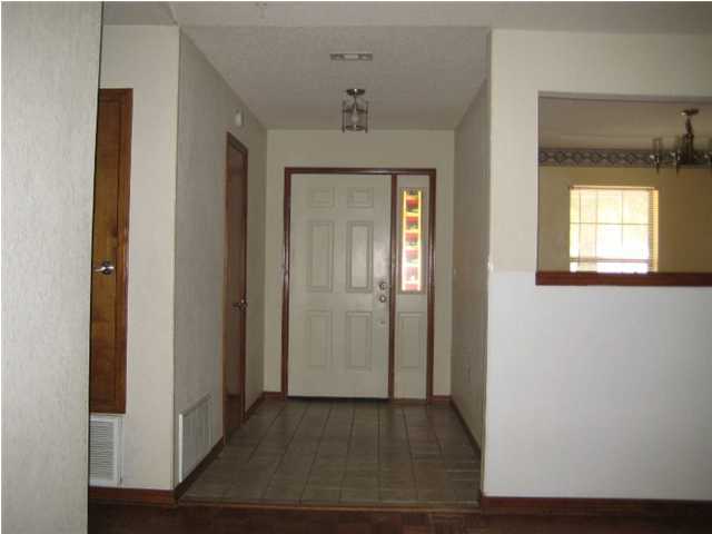 KENNEDY LAKES 1ST ADDN - Residential Lease