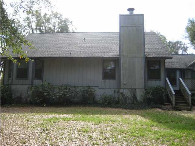 KENNEDY LAKES 1ST ADDN - Residential Lease