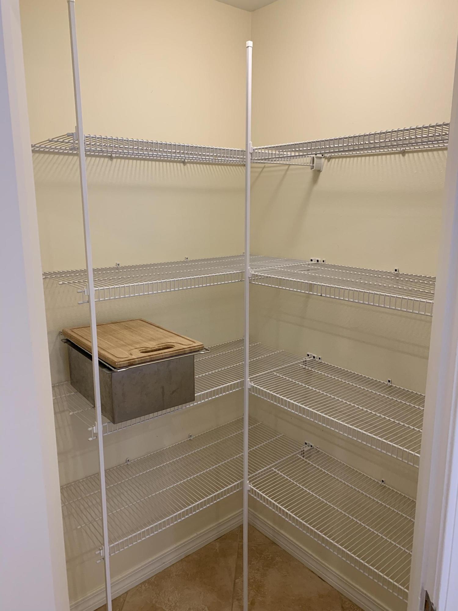 RAINTREE ESTATES - Residential Lease