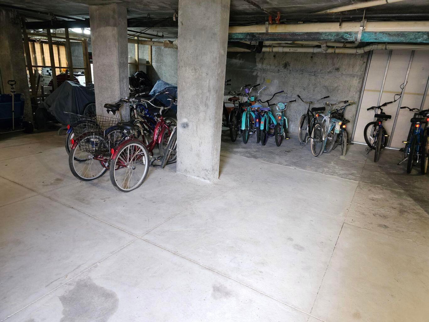 BEACH COLONY RESORT - Residential