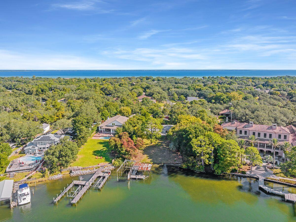 JOES BAYOU 1ST ADDN - Residential