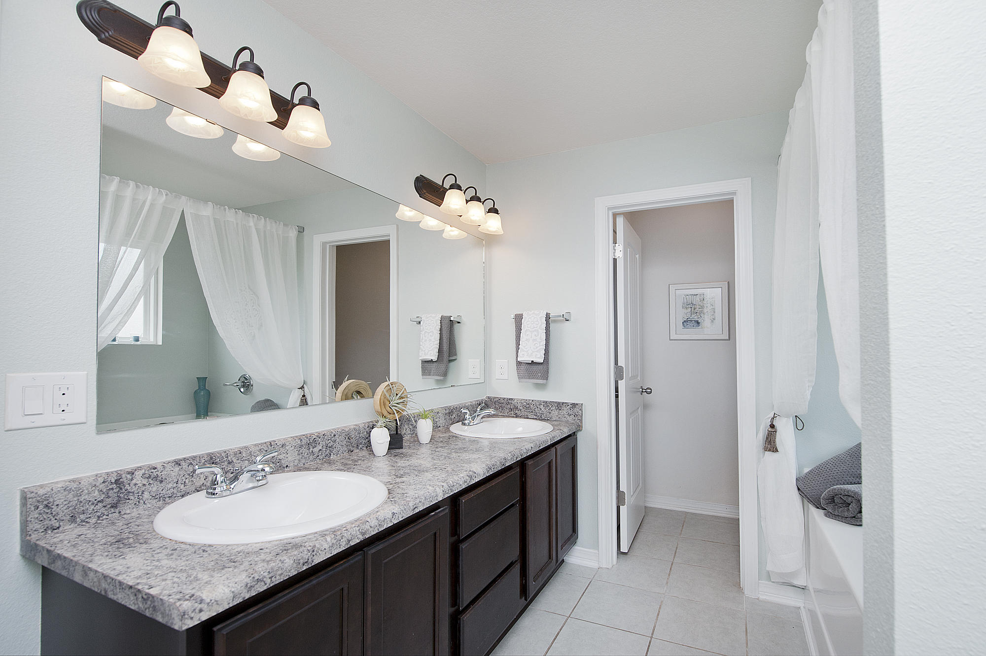 DUNCAN RIDGE 1ST ADDITION - Residential