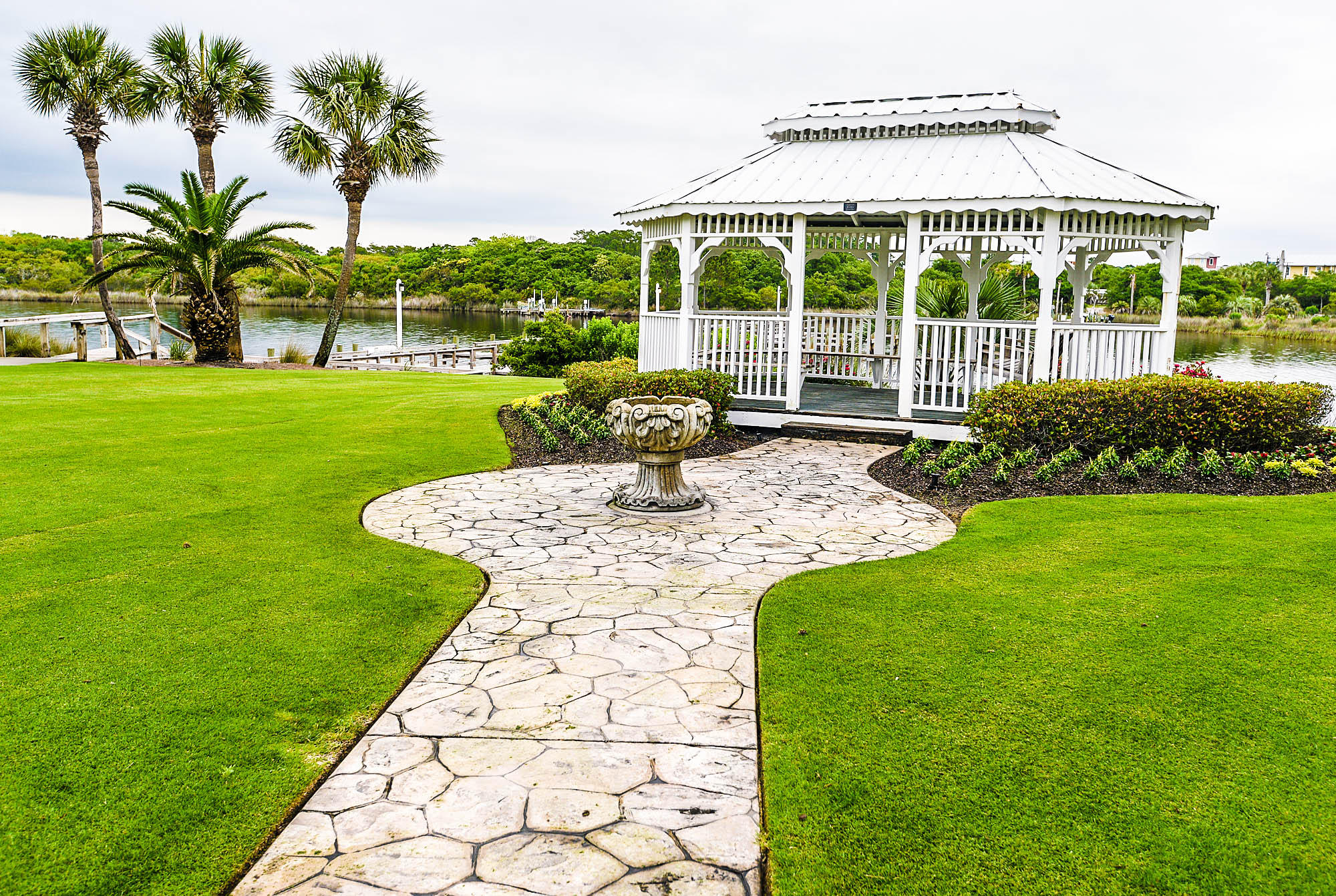 PINNACLE PORT - Residential