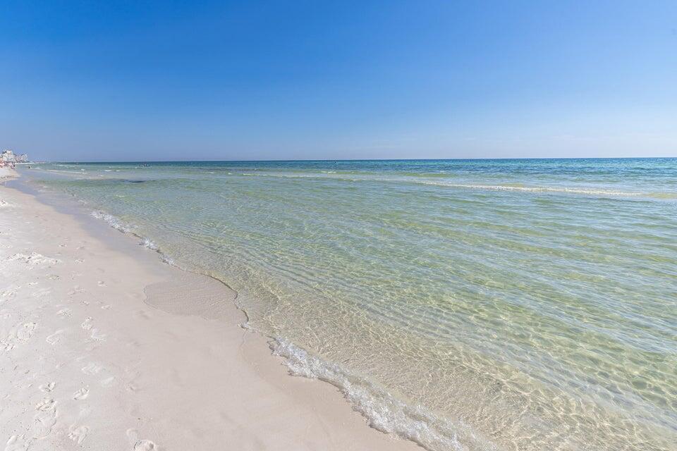 CRYSTAL LAKE AT SANDESTIN - Residential