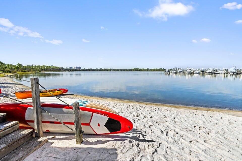 CRYSTAL LAKE AT SANDESTIN - Residential