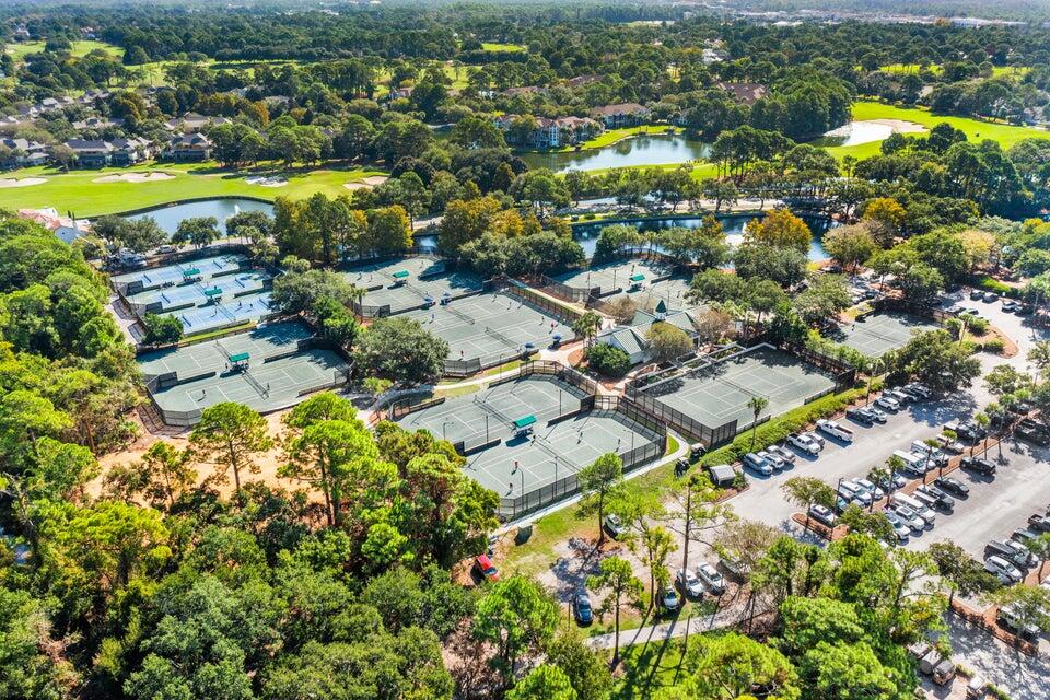 CRYSTAL LAKE AT SANDESTIN - Residential