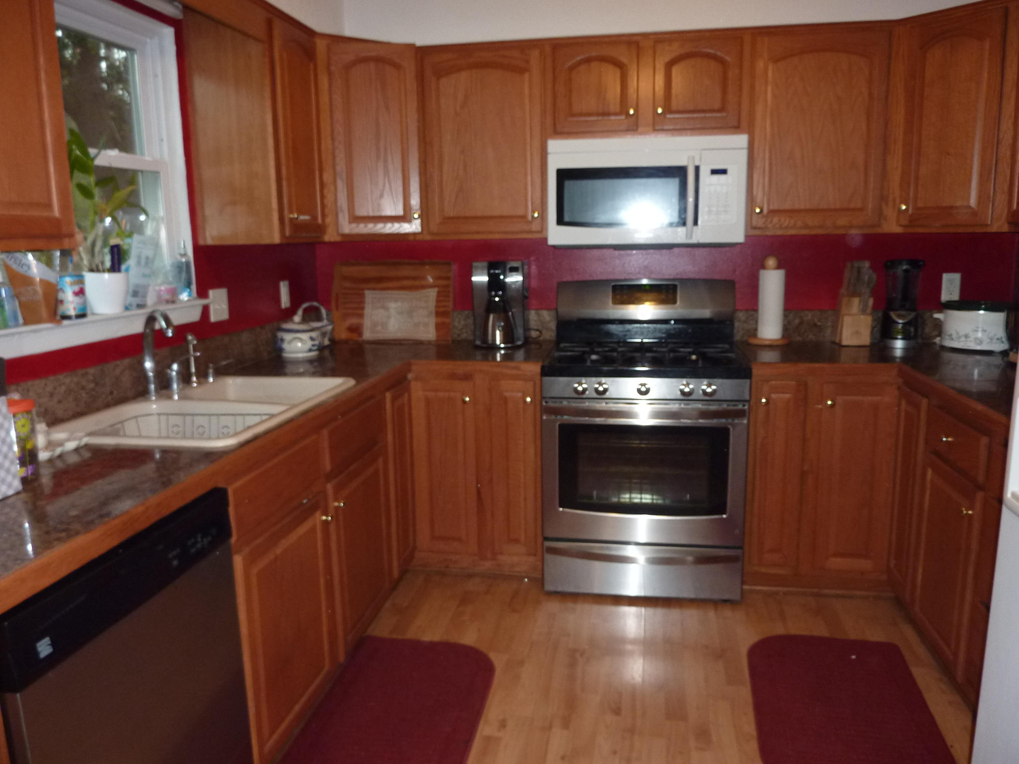 PINEWOOD ESTATES - Residential