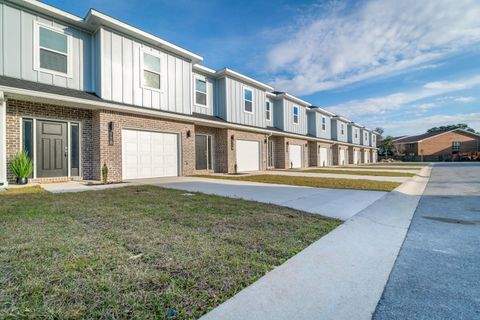 A home in Fort Walton Beach