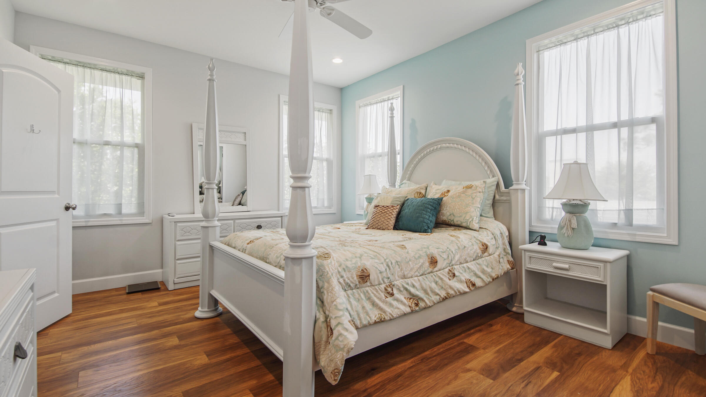 EASTERN LAKE S/D - Residential