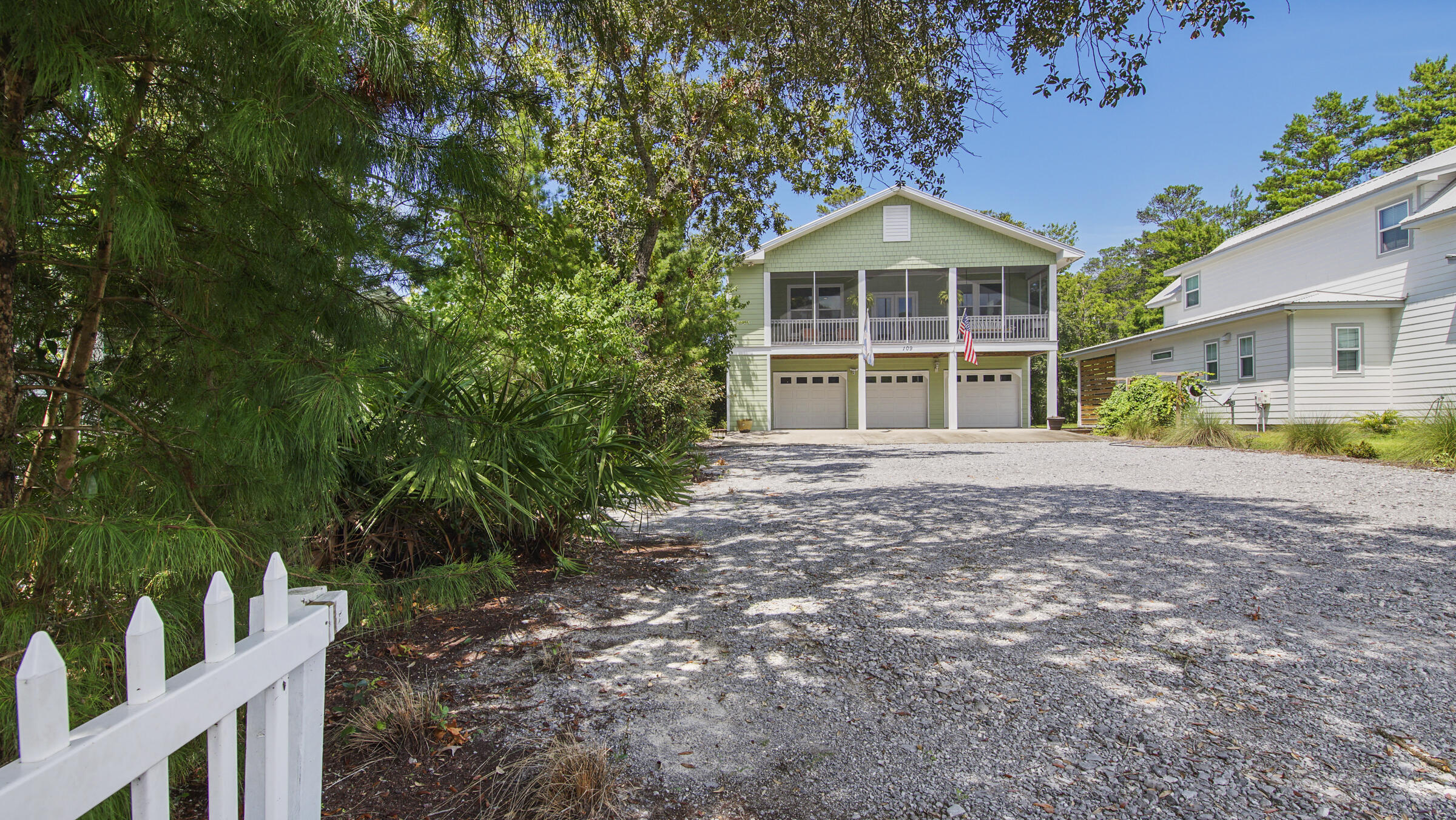 EASTERN LAKE S/D - Residential