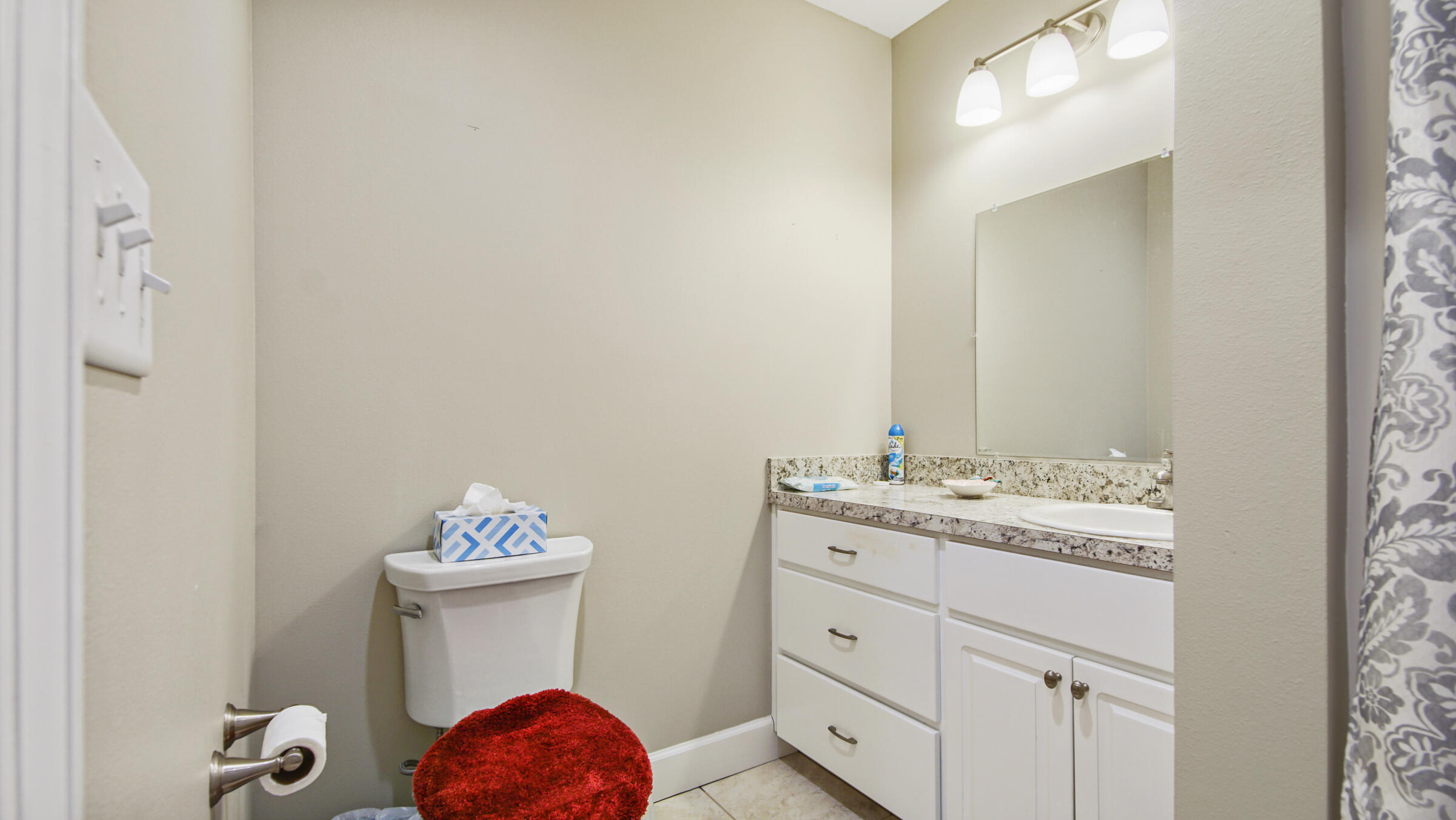 EASTERN LAKE S/D - Residential