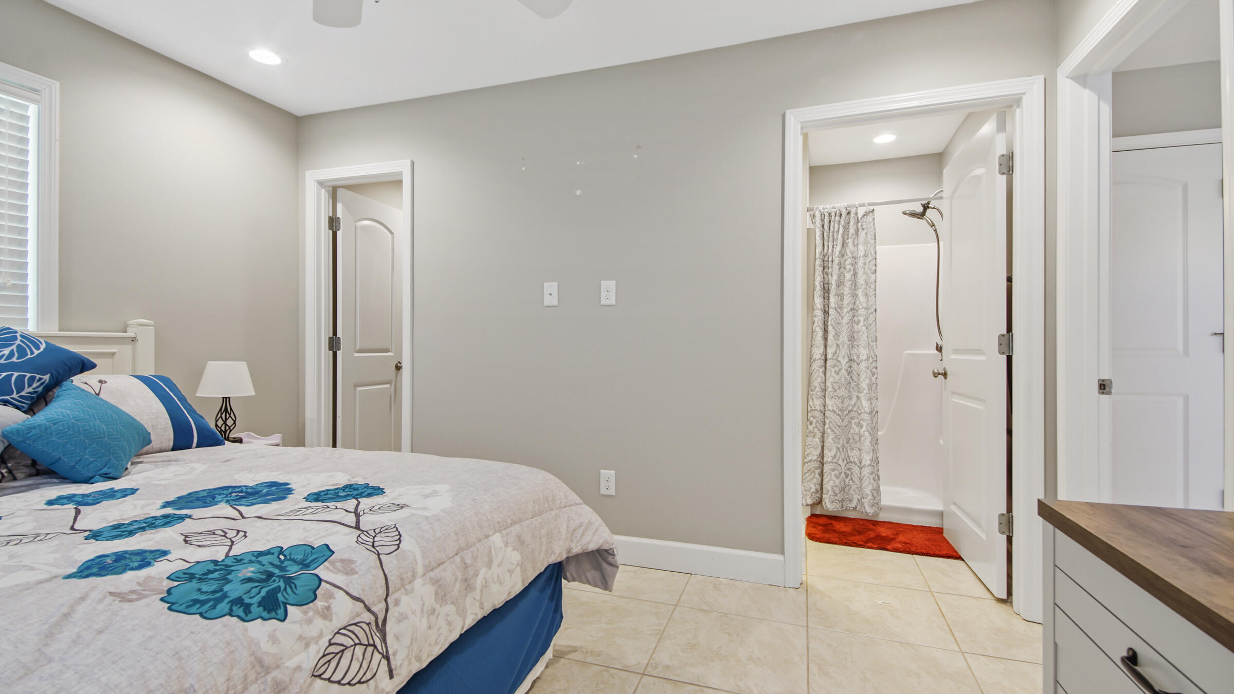 EASTERN LAKE S/D - Residential