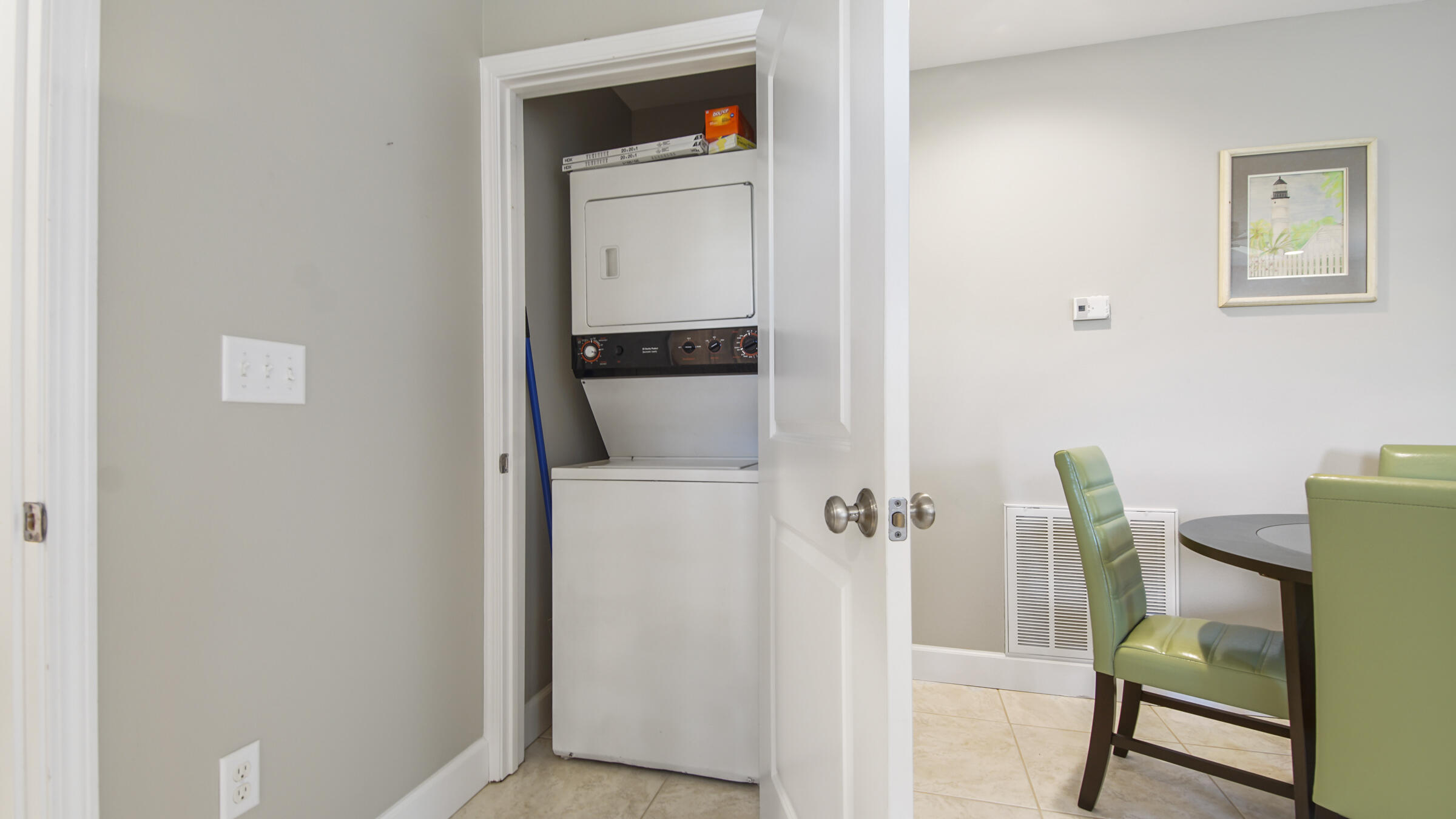 EASTERN LAKE S/D - Residential