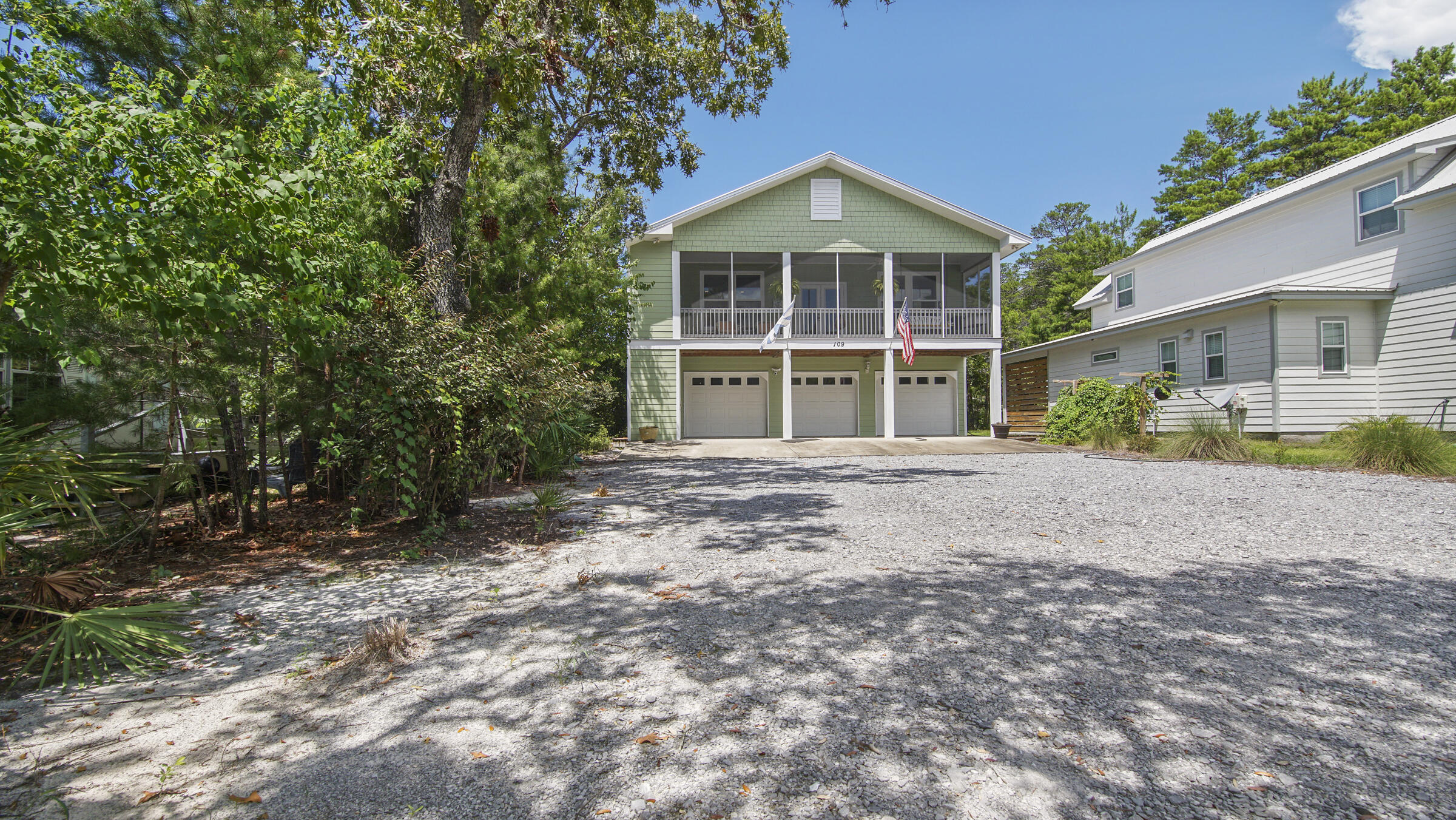 EASTERN LAKE S/D - Residential