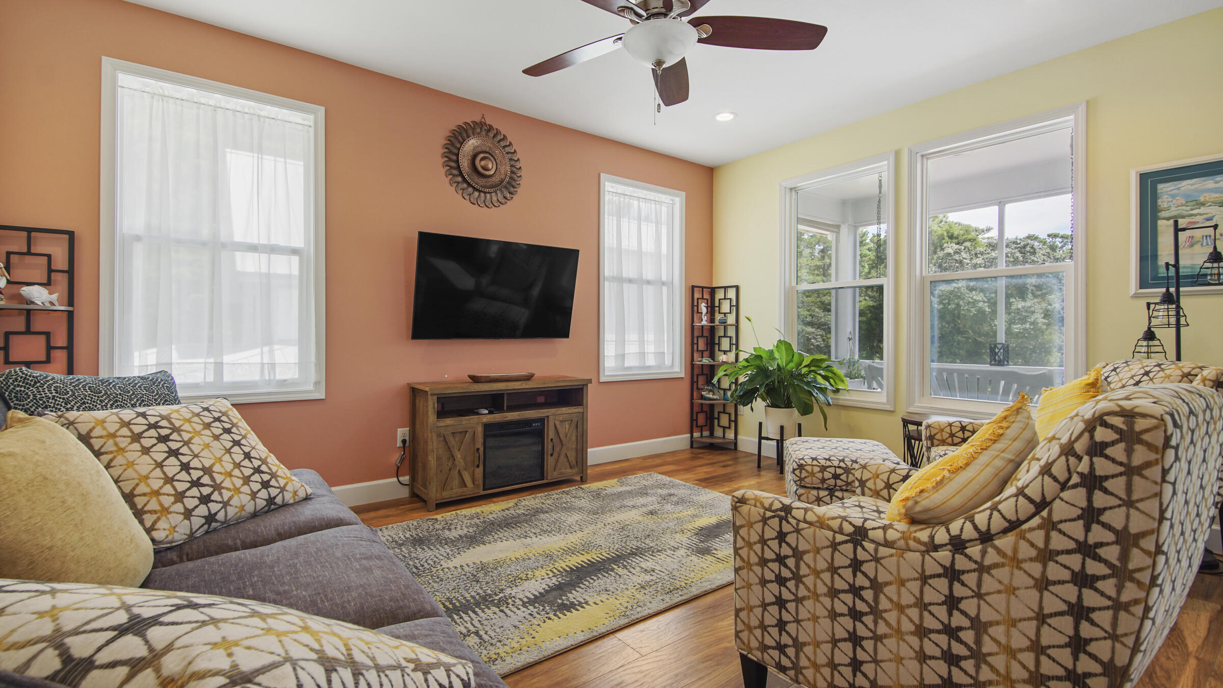 EASTERN LAKE S/D - Residential